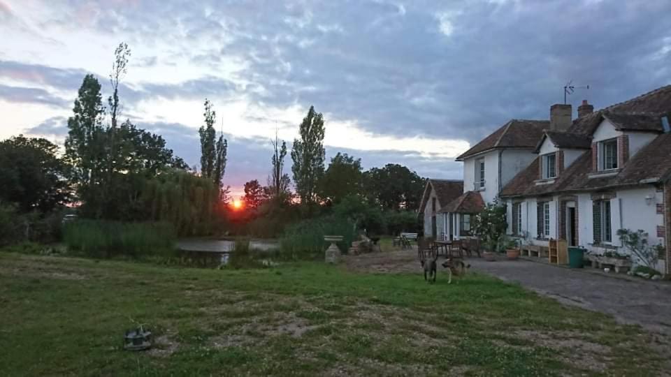 Chambre A La Ferme Saint-Martin-des-Champs  Exterior photo